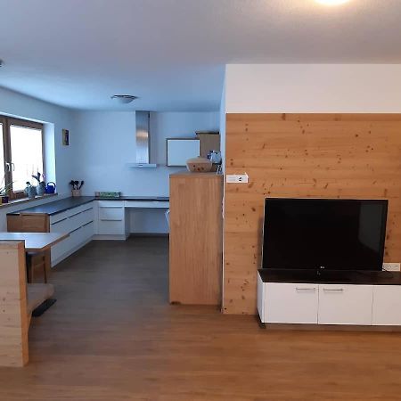 Grosszuegiges Apartment Georg Mayrhofen Barrierefrei Hollenzen 外观 照片